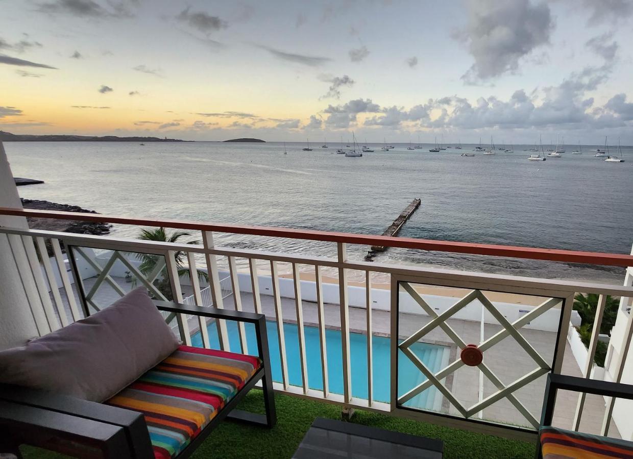 Beau Duplex Vue Mer Avec Piscine Et Acces Plage Marigot  Exterior photo